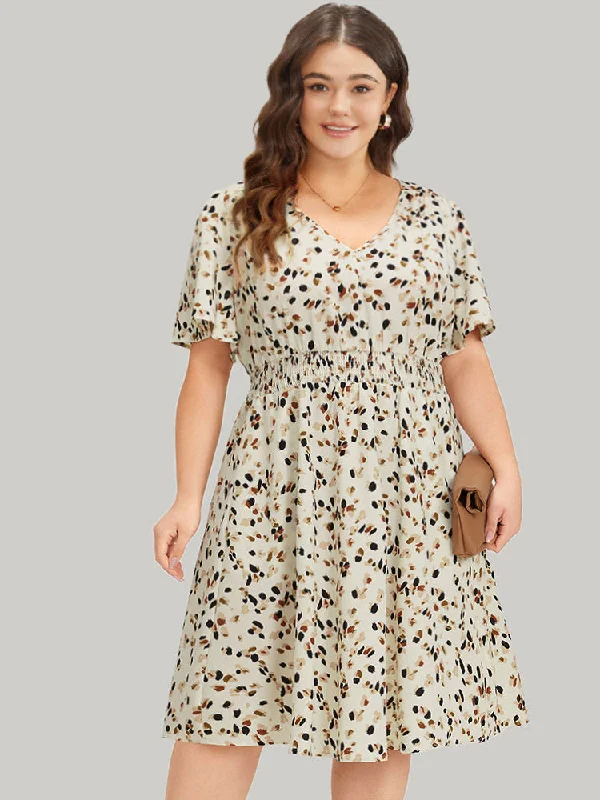 Allover Print Shirred Pocket V Neck Dress