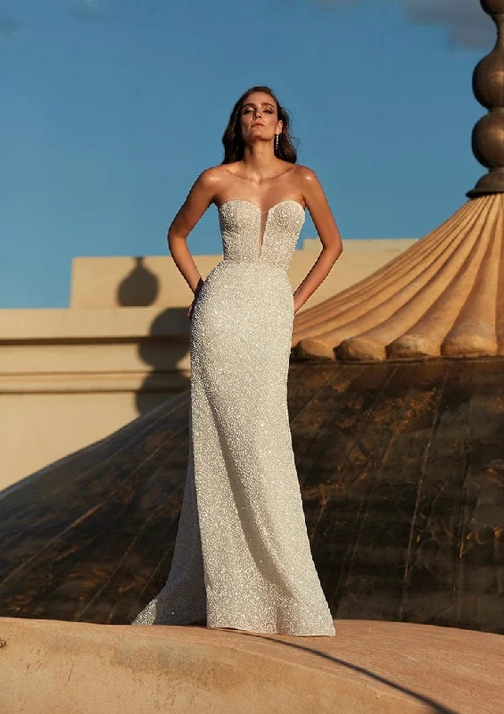 Pronovias: Cosmina