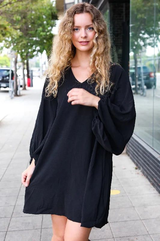 Black Woven Bubble Sleeve Pocketed Dress