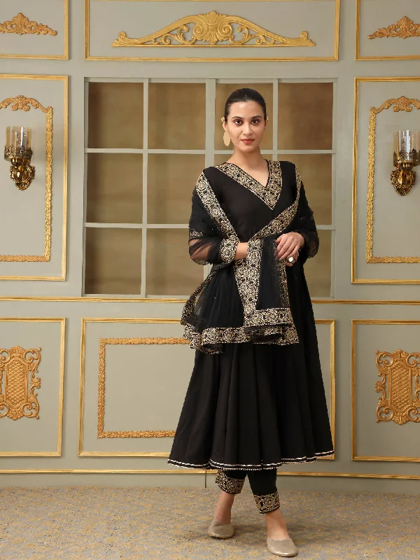 Pomcha Jaipur Black Saadgi Sunheri Lace Black Anarkali Set